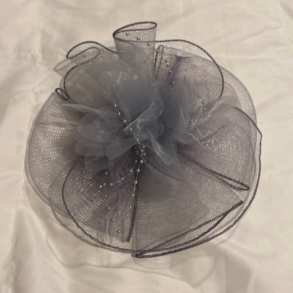 Gray hair piece